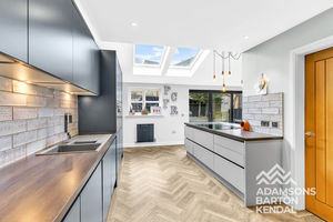 Photo 25- click for photo gallery